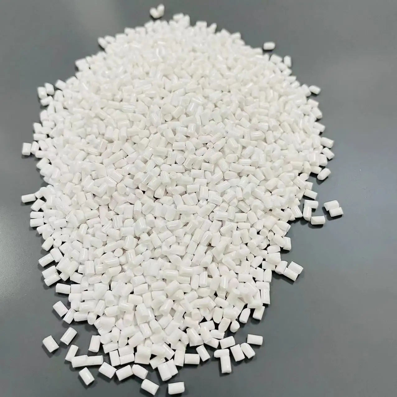 Food-grade white masterbatch factory with high TiO2 for packaging - FDA certified - SLMMB