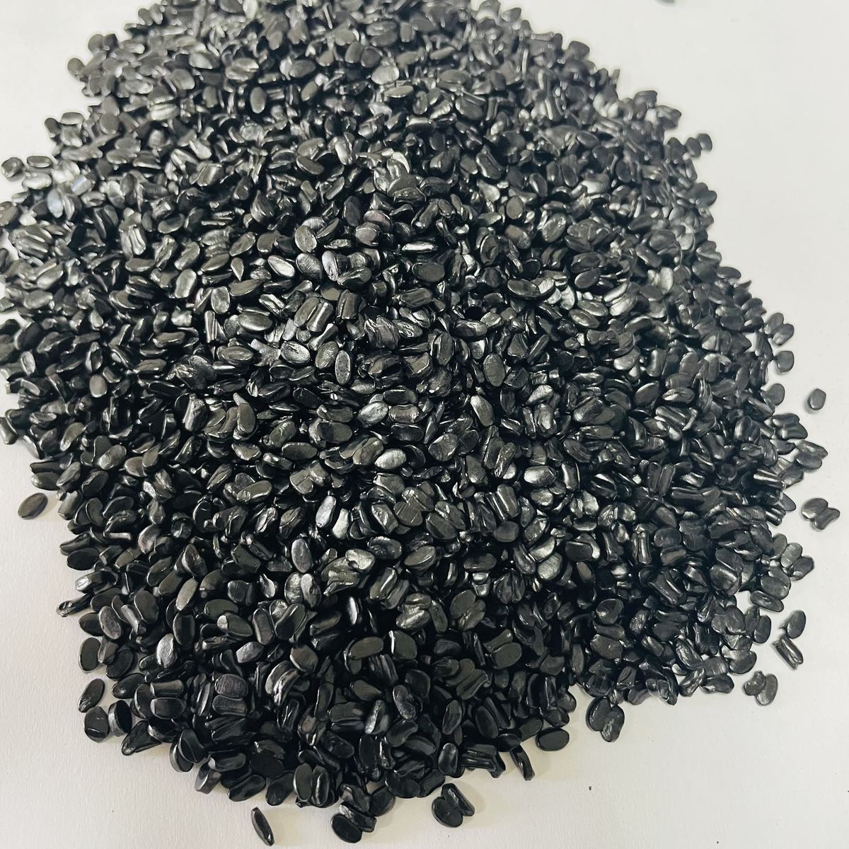 Modified black masterbatch 3807 for high-quality plastic coloring