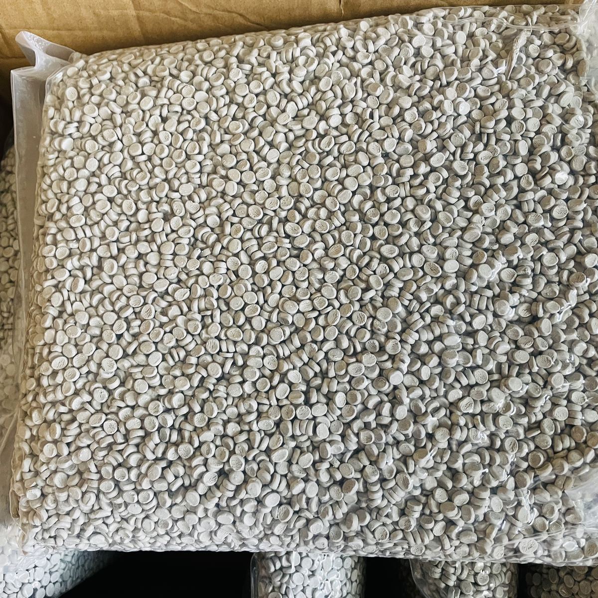 Defoaming Masterbatch for Blown Film & Extrusion